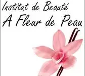 A Fleur De Peau Pins-Justaret