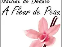 A Fleur De Peau Pins-Justaret