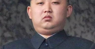 Kim Jong I et chirurgie esthétique